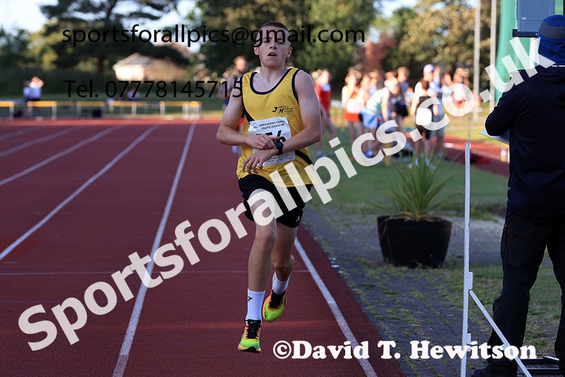 3000 metres, 2025 NEGP No 4, Monkton. Photo: David T. Hewitson/Sports for All Pics